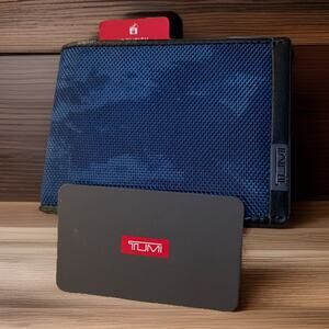 TUMI ALPHA SLG Black Blue Camo Double Billfold Wallet NEW Fast Ship